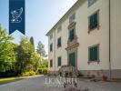 Vente Maison Lucca  980 m2 18 pieces Italie