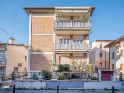 Vente Appartement 3 pices BARDOLINO 37011