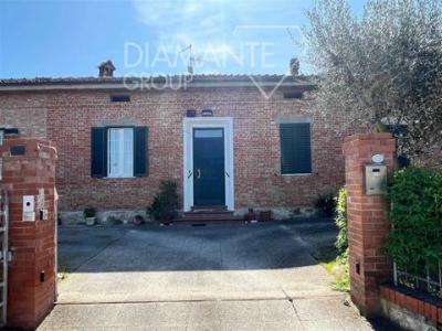 Vente Maison 8 pices CASTIGLIONE-DEL-LAGO 06060