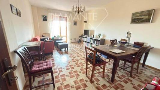 Vente Appartement 4 pi�ces CASTIGLIONE-DEL-LAGO 06060