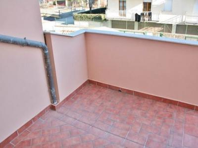 Location Maison 4 pi�ces CASTIGLIONE-DEL-LAGO 06060