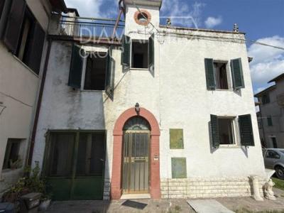 Vente Maison 4 pi�ces CASTIGLIONE-DEL-LAGO 06060