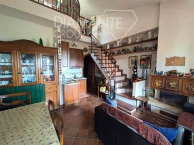 Vente Appartement 5 pi�ces CASTIGLIONE-DEL-LAGO 06060
