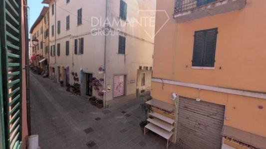 Location Appartement 3 pi�ces CASTIGLIONE-DEL-LAGO 06060