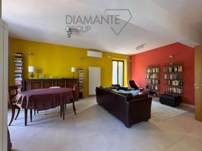 Vente Maison 5 pi�ces CASTIGLIONE-DEL-LAGO 06060