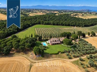 Vente Maison 8 pi�ces CASTIGLIONE-DEL-LAGO 06060