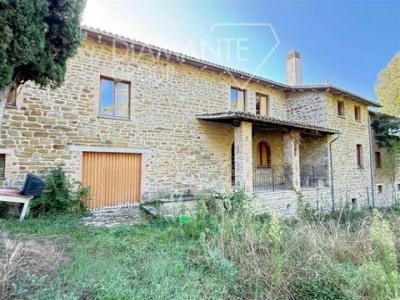 Vente Maison 18 pices GUBBIO 06020