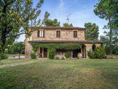 Vente Maison 8 pices MARSCIANO 06055