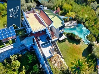 Vente Maison 10 pi�ces MASSA-LUBRENSE 80061