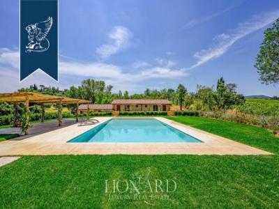 Vente Maison 10 pices MONTEPULCIANO 53045