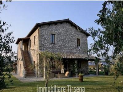 Vente Maison 13 pi�ces ORVIETO 05018