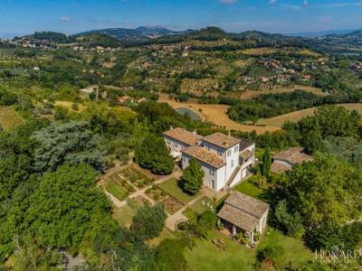 Vente Maison 4 pices PERUGIA 06121