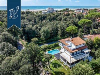 Vente Maison 8 pi�ces PIETRASANTA 55045