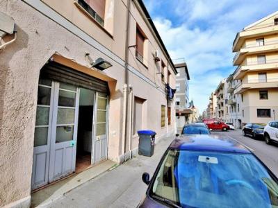 Vente Local commercial SASSARI 07040