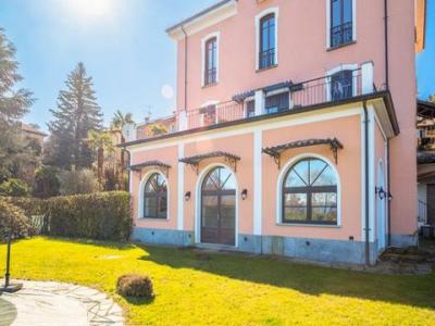 Vente Appartement 8 pices STRESA 28838