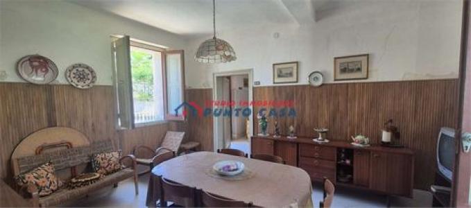 Vente Appartement 6 pi�ces VALDERICE 91010