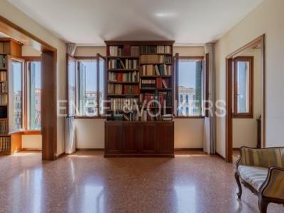 Vente Appartement 5 pices VENEZIA 30121