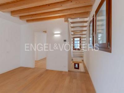 Vente Appartement 8 pices VENEZIA 30121
