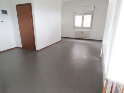 Acheter Local commercial 98 m2 Bolzano