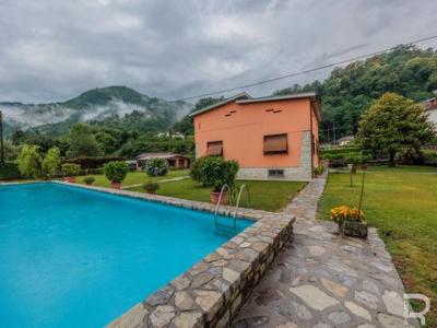 Vente Maison GALLICANO  LU en Italie