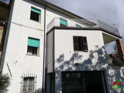 Annonce Vente 7 pices Appartement Gualdo-cattaneo