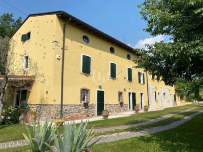 Annonce Vente 15 pices Maison Bardolino