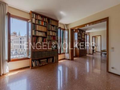 Acheter Appartement 200 m2 Venezia