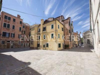 Annonce Location Local commercial Venezia