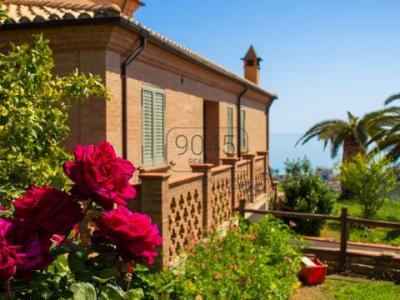 Acheter Maison 572 m2 Roseto-degli-abruzzi