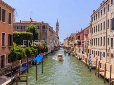 Acheter Appartement 95 m2 Venezia