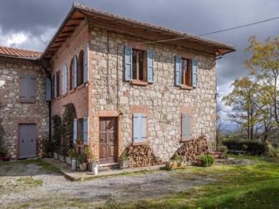 Acheter Maison 845 m2 Cetona