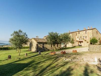 Acheter Maison 2500 m2 Tuoro-sul-trasimeno