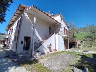 Annonce Vente 6 pices Maison Bevagna