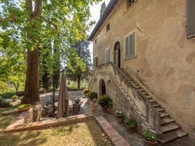 Acheter Maison 911 m2 Lari