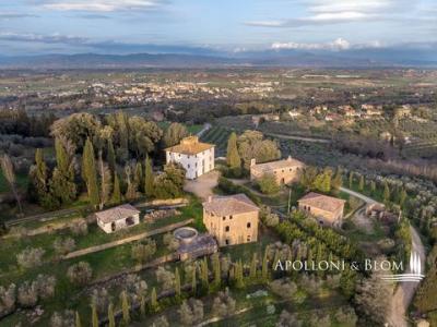 Acheter Maison 1800 m2 Monte-san-savino
