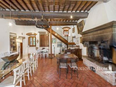 Acheter Maison 1361 m2 Cortona