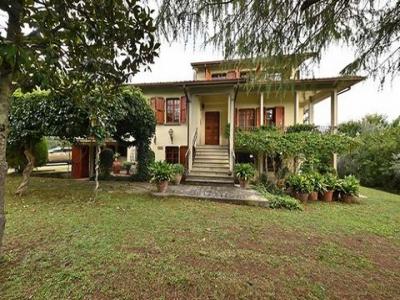 Annonce Vente 15 pices Maison Arezzo