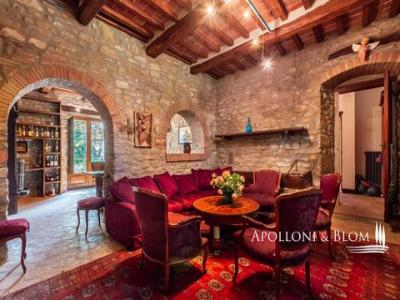 Acheter Maison 478 m2 Cortona