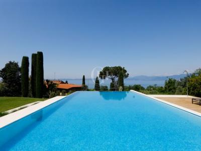 Acheter Maison 867 m2 Bardolino