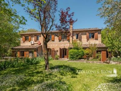 Acheter Maison 439 m2 Cetona