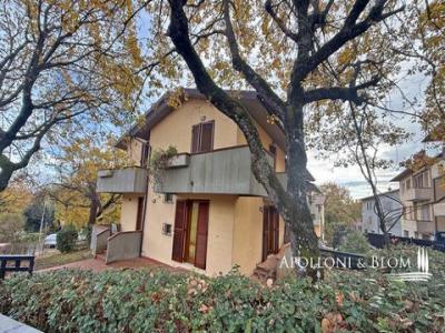 Acheter Appartement 138 m2 Montefollonico