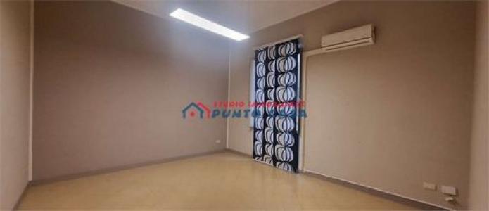 Location Local commercial TRAPANI  TP en Italie