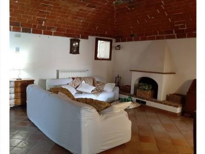 Vente Appartement CASTAGNETO-CARDUCCI  LI en Italie