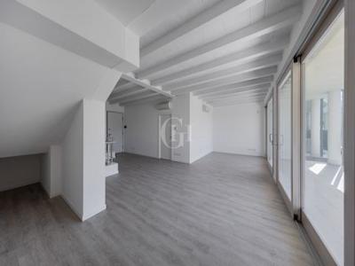 Acheter Appartement 179 m2 Garda