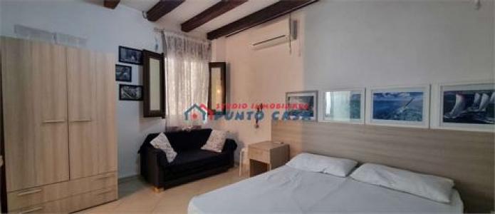 Louer Appartement 30 m2 Trapani