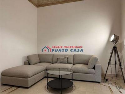 Louer Appartement 80 m2 Trapani