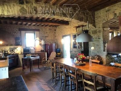 Acheter Maison 695 m2 Montalcino