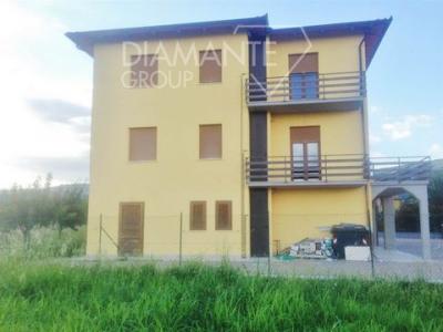 Acheter Appartement 100 m2 Tuoro-sul-trasimeno