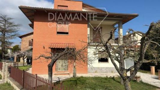 Annonce Vente 9 pi�ces Maison Castiglione-del-lago
