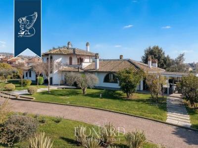 Acheter Maison 1000 m2 Castel-gandolfo